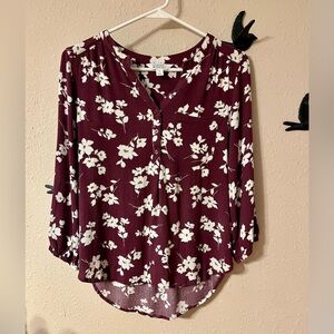 Prat Henley 3/4 sleeve blouse. Burgundy with white floral pattern